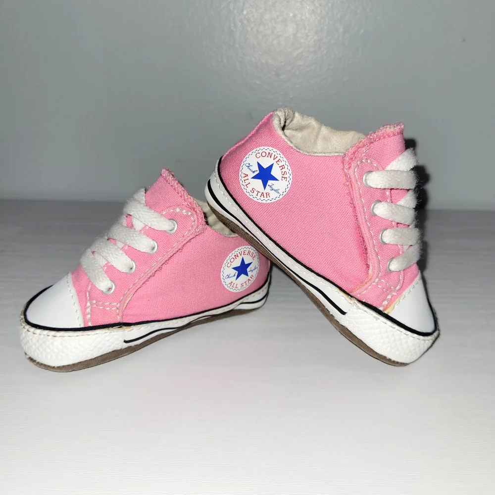 Converse Soft Sole Baby Shoe Size 2 Infant